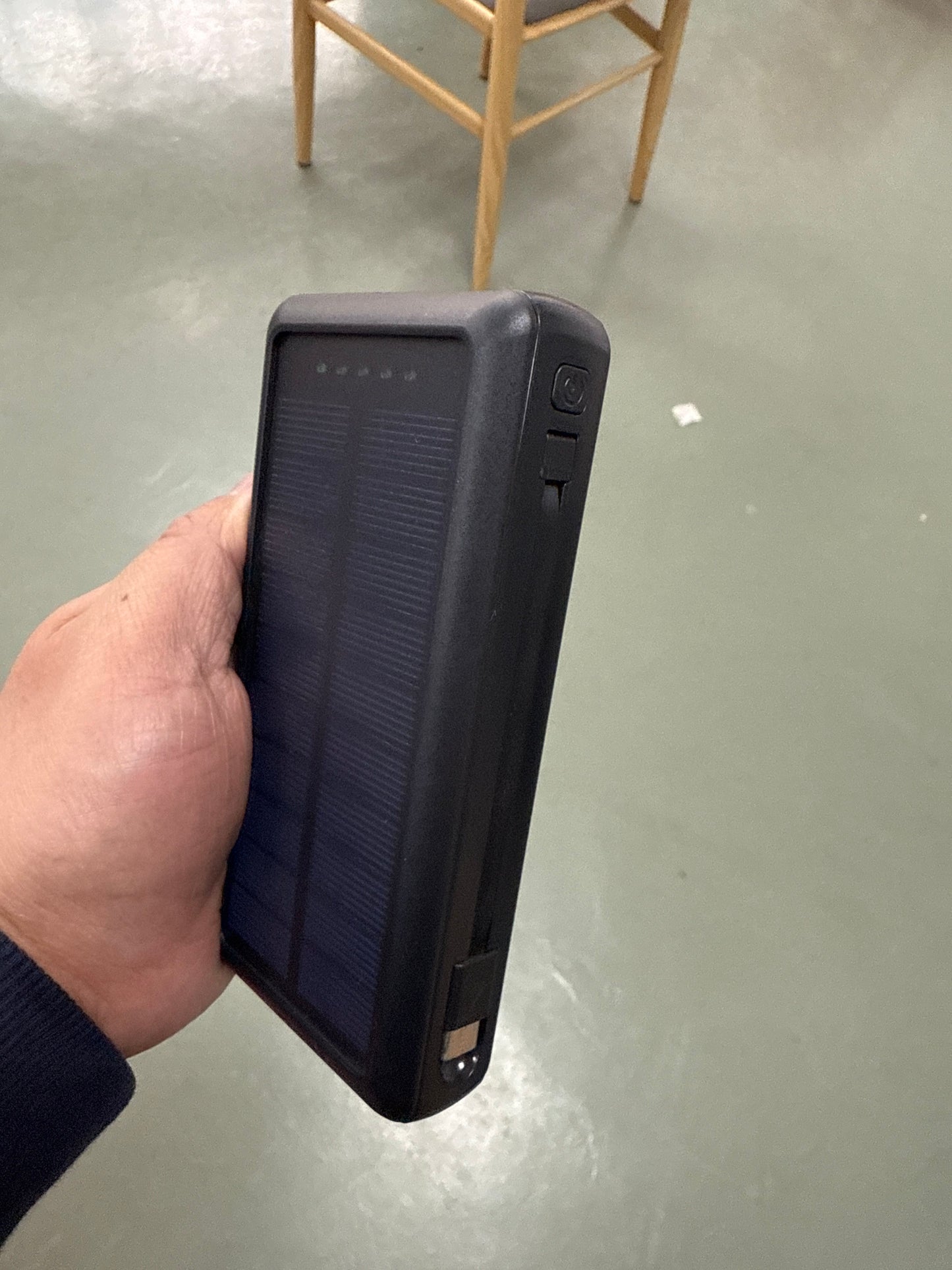 PD 22.5W Solar-Powered Portable Power Bank